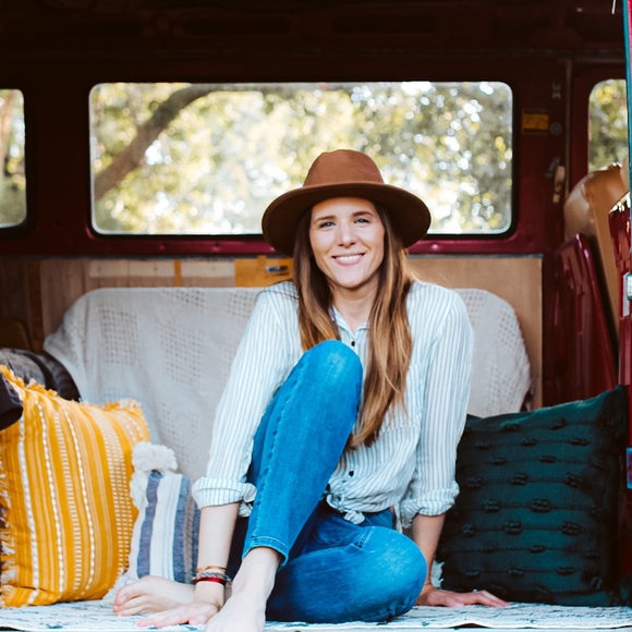 Meet your Posher, Valerie - Picture 1 of 1